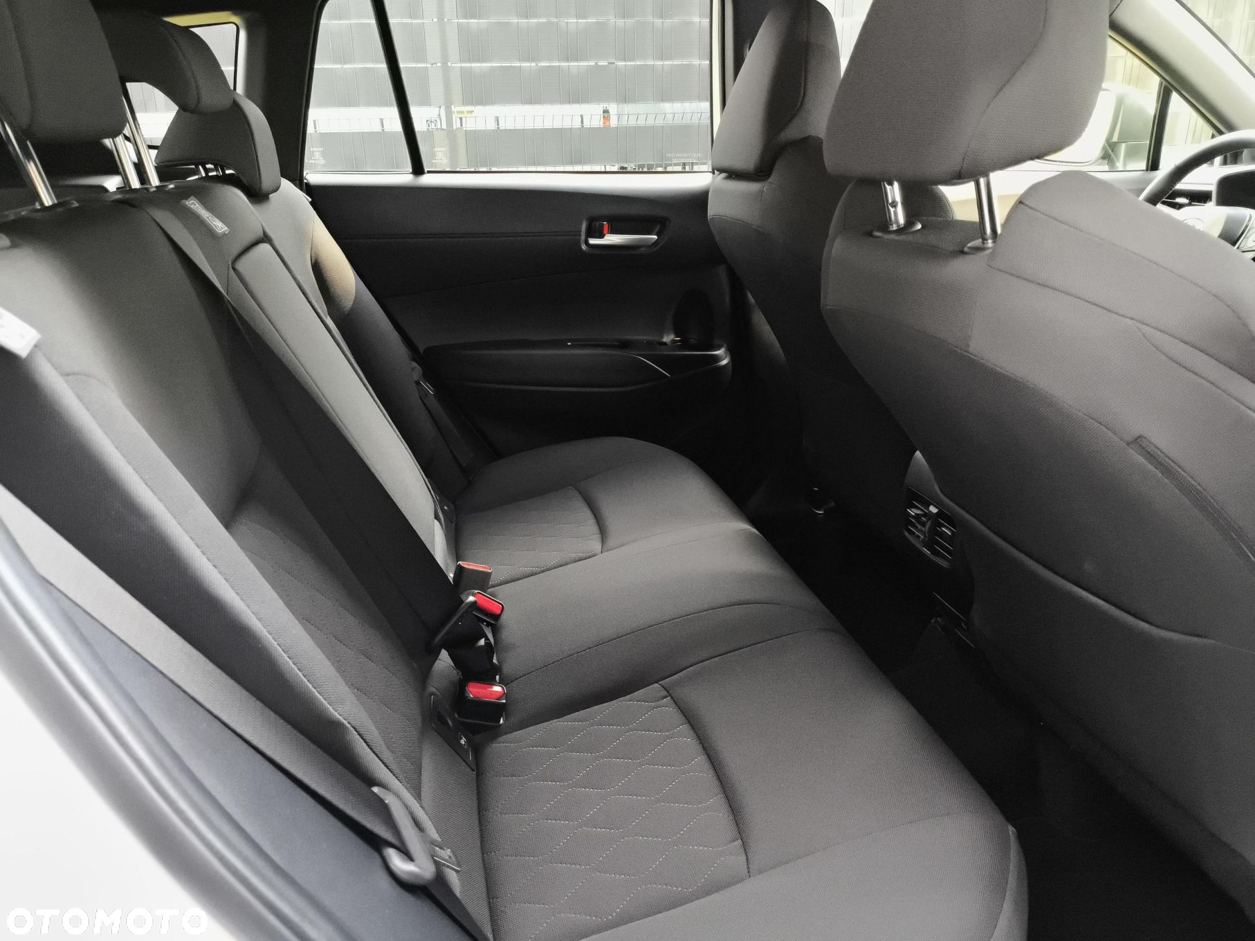 Toyota Corolla Cross 2.0 Hybrid Style - 10