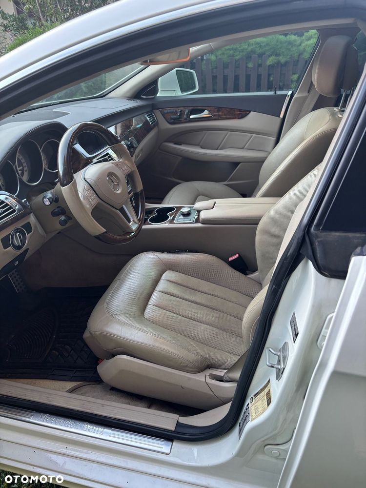 Mercedes-Benz CLS 500 BlueEFFICIENCY - 14