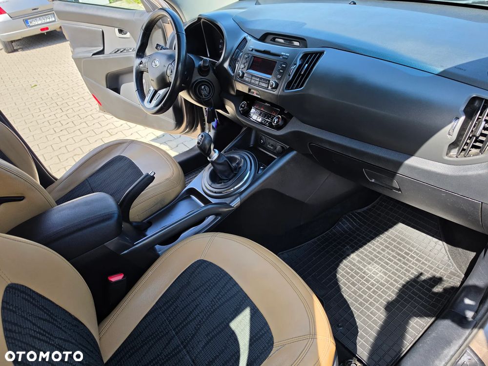 Kia Sportage 1.7 CRDI 2WD Spirit - 13