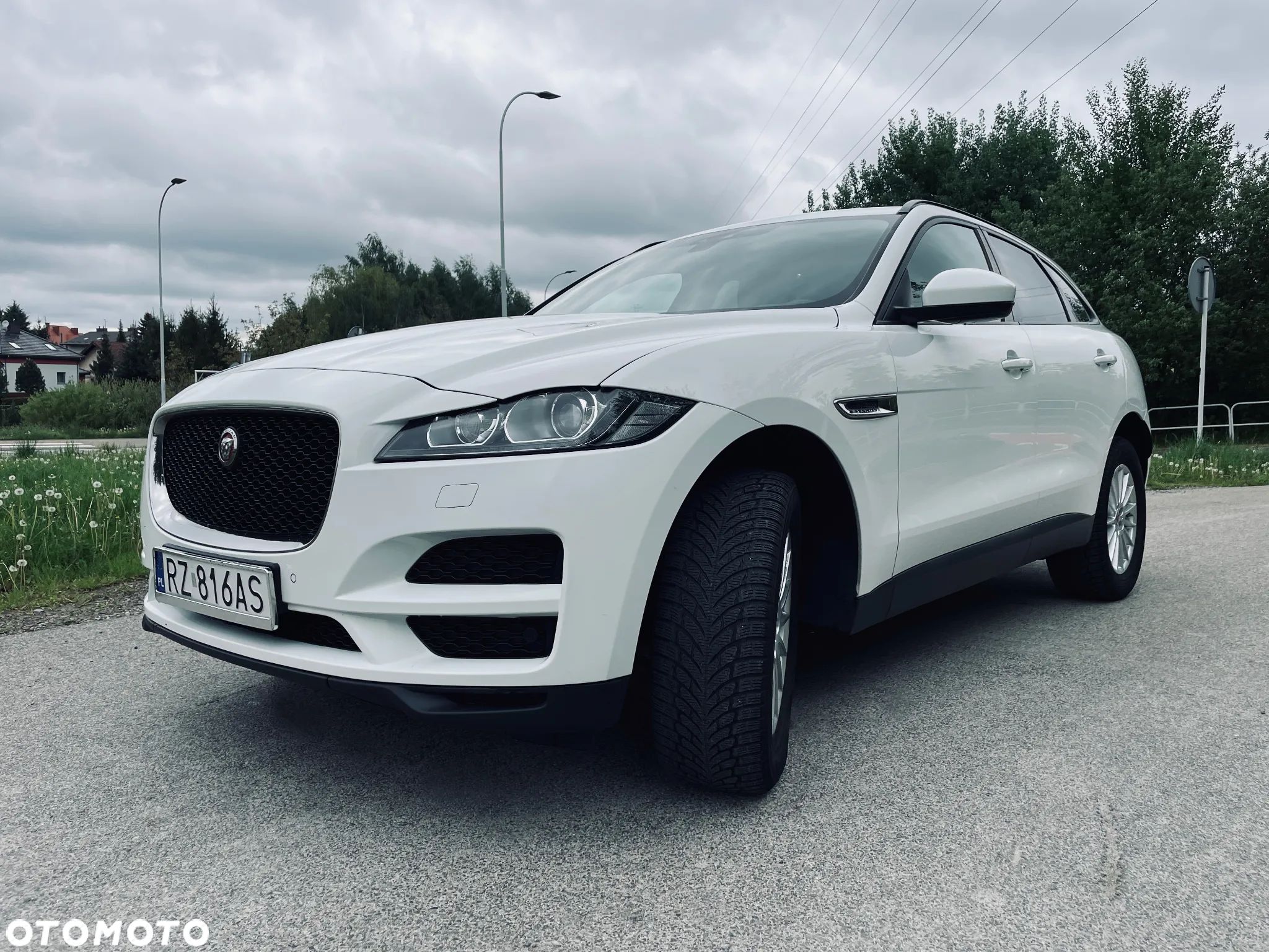 Jaguar F-Pace - 1
