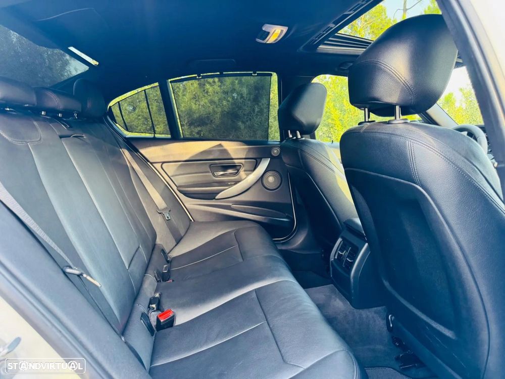 BMW 335 d xDrive Auto Pack M - 54