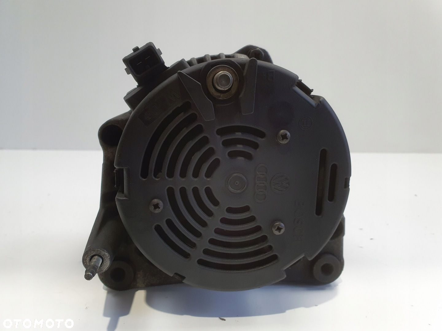 VW Golf III 1.6 ALTERNATOR 028903025H bosch 70A - 7