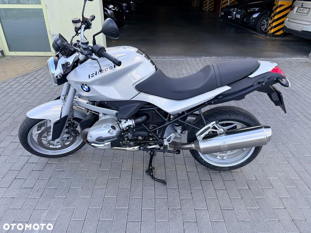 BMW R - 1