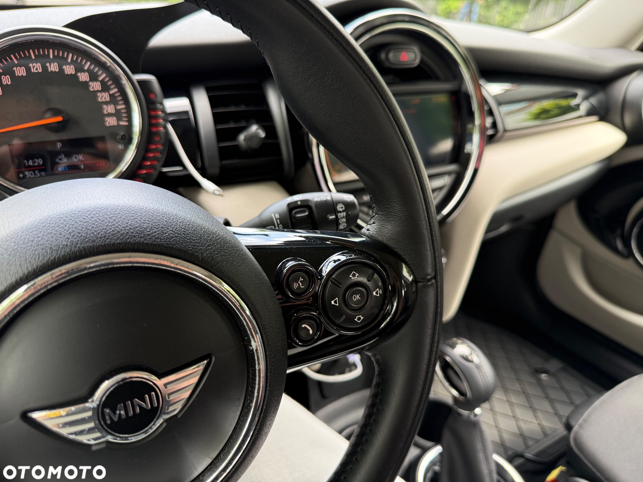 MINI Cooper Standard - 15