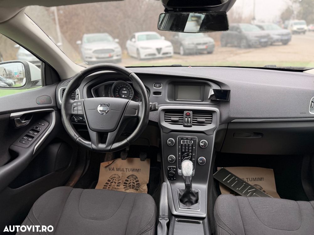 Volvo V40 - 8