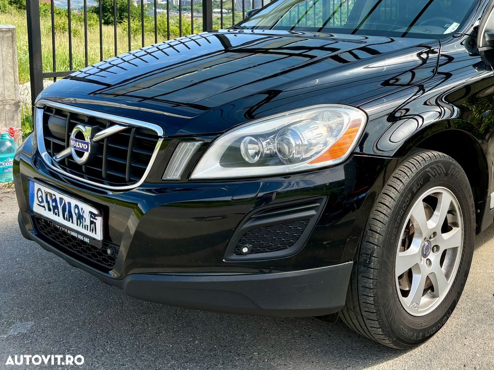 Volvo XC 60 2.4D AWD Momentum - 1