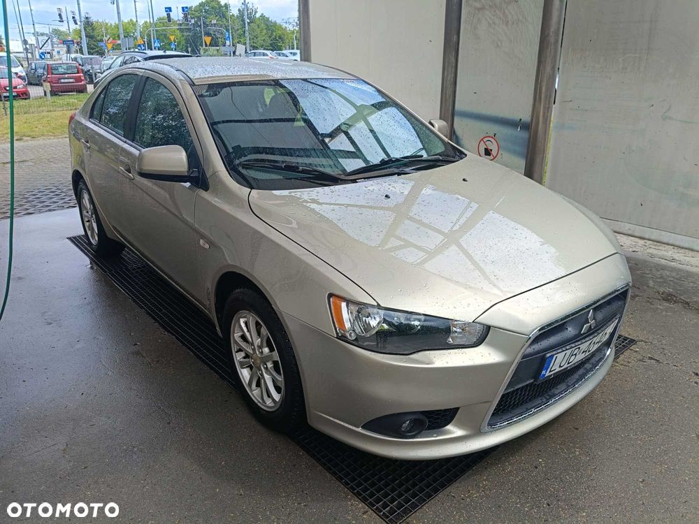 Mitsubishi Lancer - 4