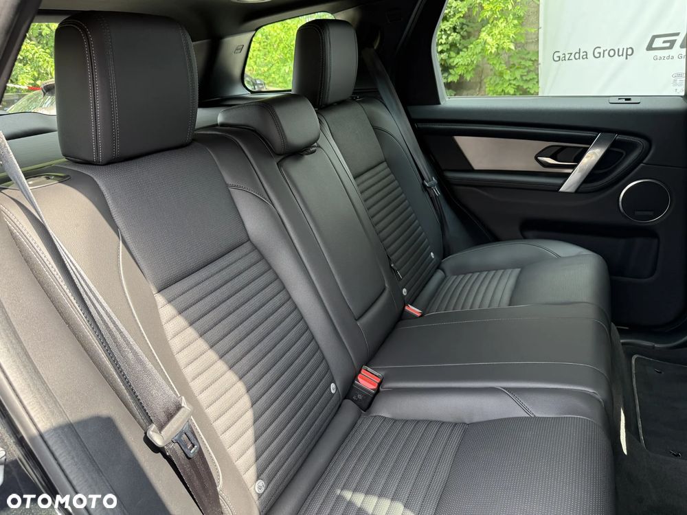 Land Rover Discovery Sport 2.0 D200 mHEV Dynamic SE - 16