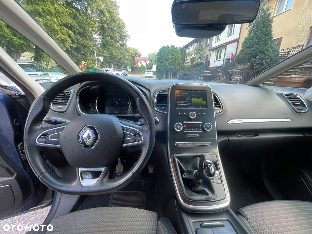 Renault Grand Scenic ENERGY TCe 140 LIMITED - 29