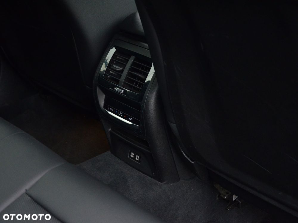 BMW X3 xDrive30e - 27