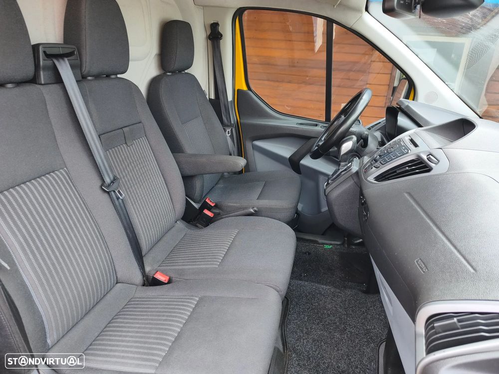 Ford Transit Custom 2.0 TDCI 130CV CX. AUTOMÁTICA - 18