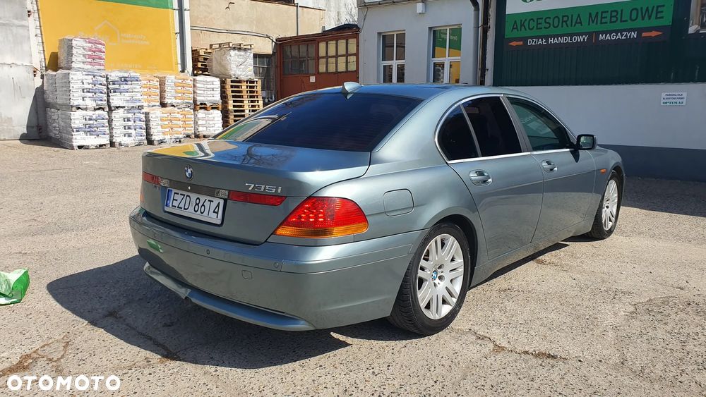 BMW Seria 7 735i - 17