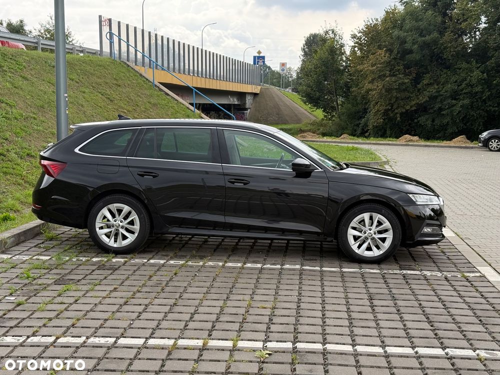 Skoda Octavia 2.0 TDI SCR Style DSG - 5