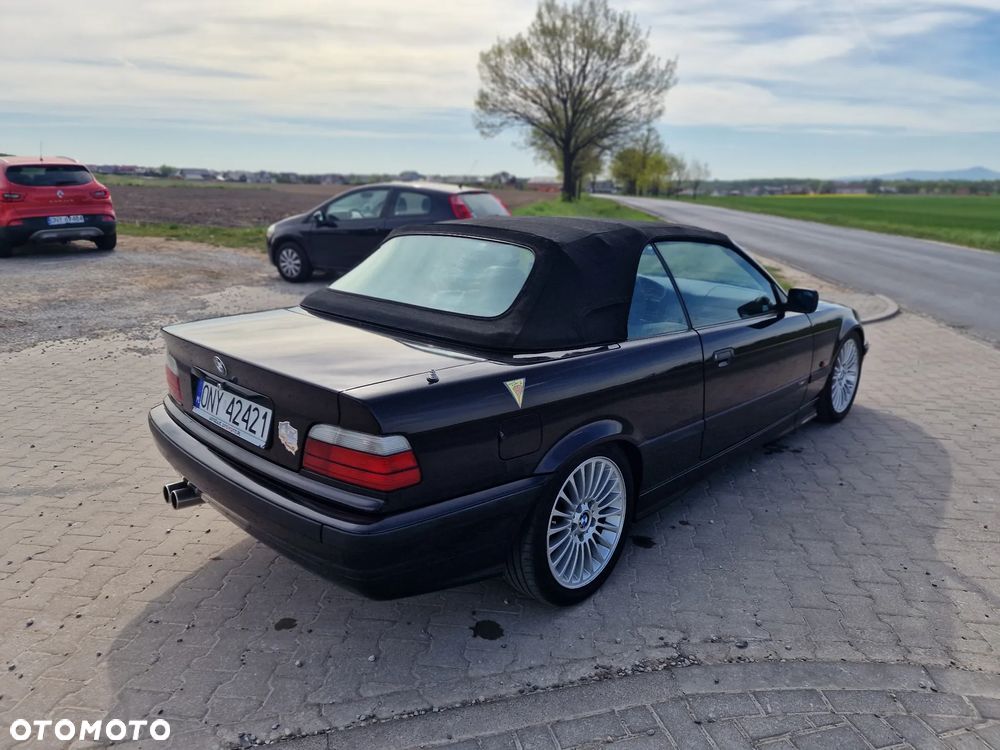 BMW Seria 3 328i - 10