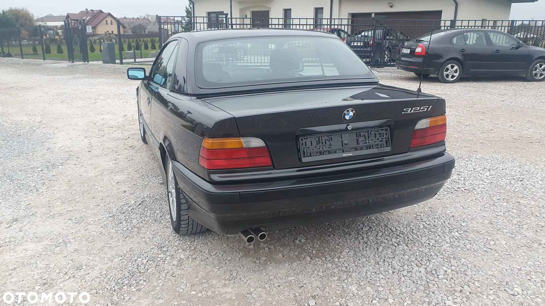 BMW Seria 3 325i - 6