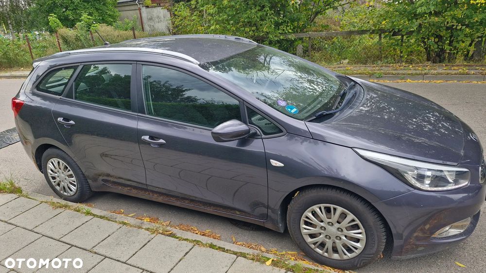 Kia Ceed - 4