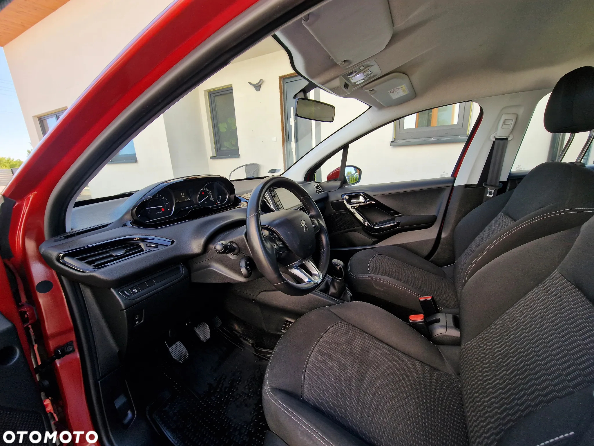 Peugeot 208 1.2 PureTech Allure - 6