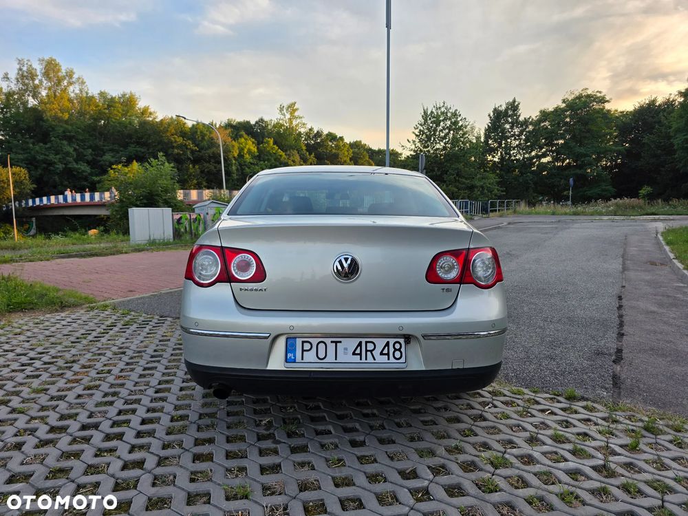 Volkswagen Passat 1.4 TSI Comfortline - 4