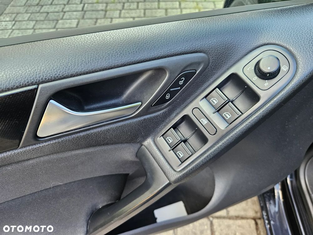 Volkswagen Golf 1.2 TSI Comfortline - 25