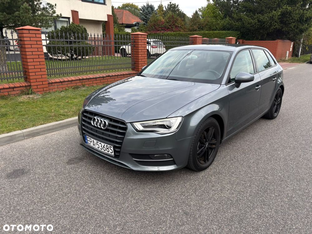 Audi A3 Sportback - 1
