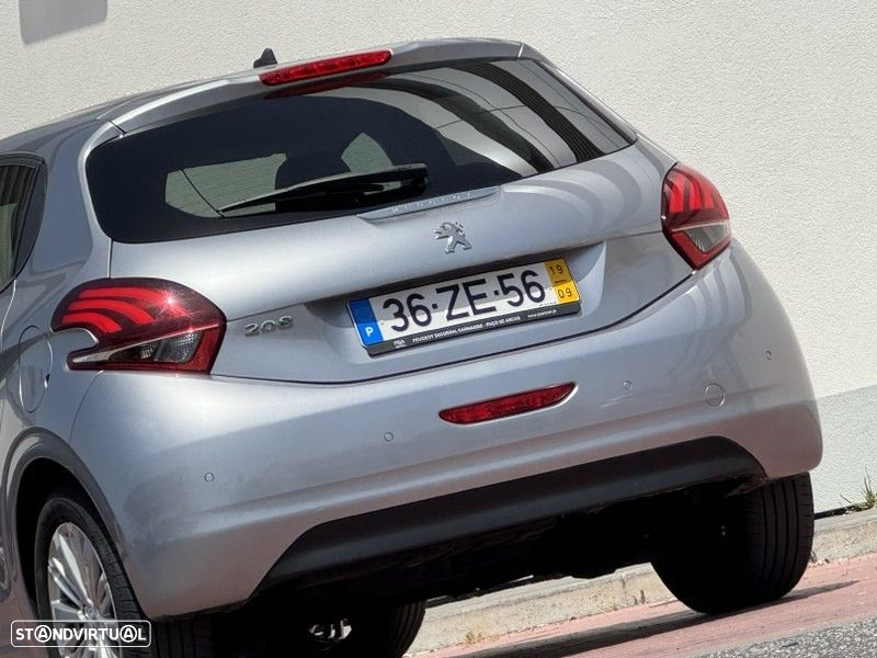 Peugeot 208 1.5 BlueHDi Signature - 42