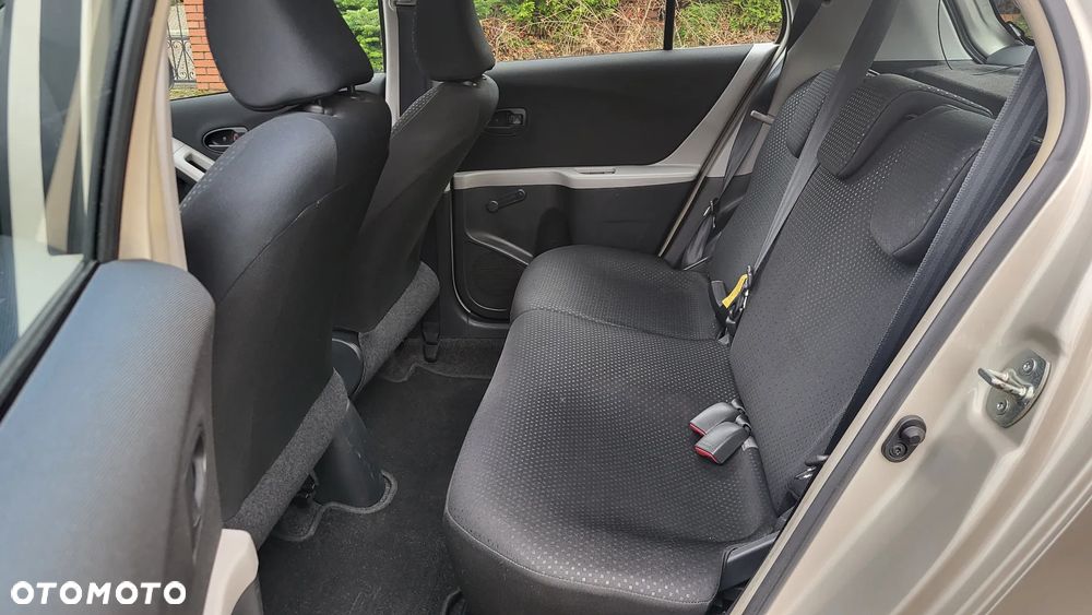 Toyota Yaris - 13