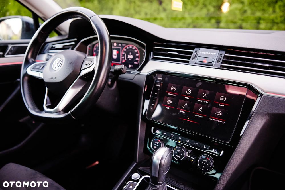 Volkswagen Passat 2.0 TSI Business DSG - 28