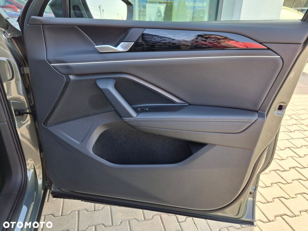 Volkswagen Tiguan 1.5 TSI EVO Elegance DSG - 17