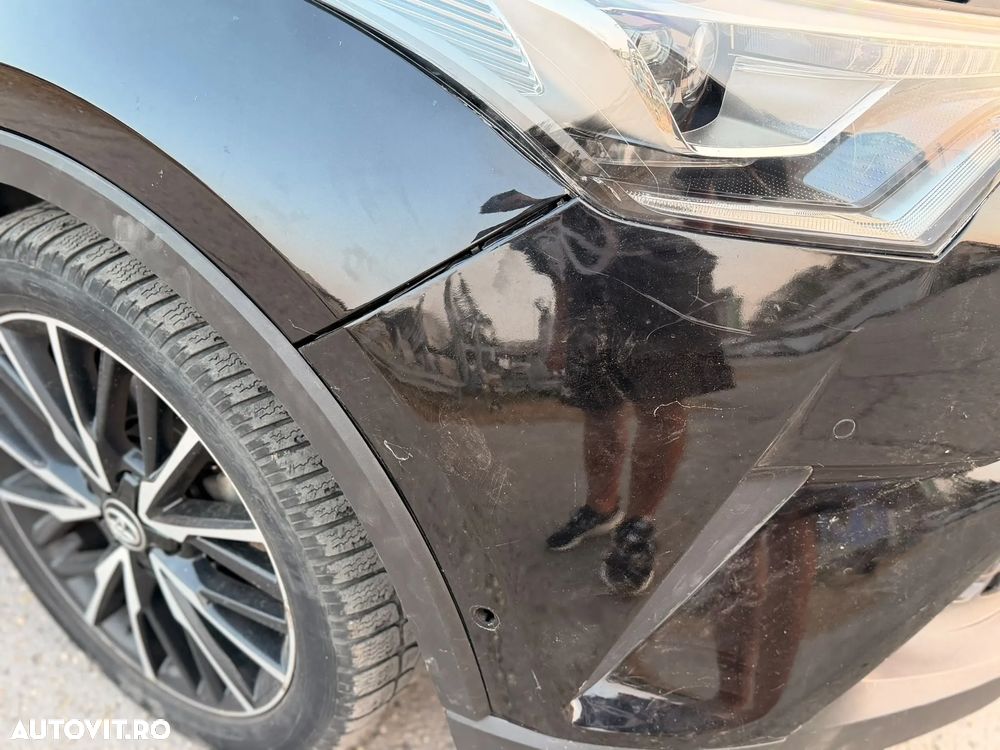 Toyota C-HR 1.8 HSD 4x2 CVT C-ult LED - 29
