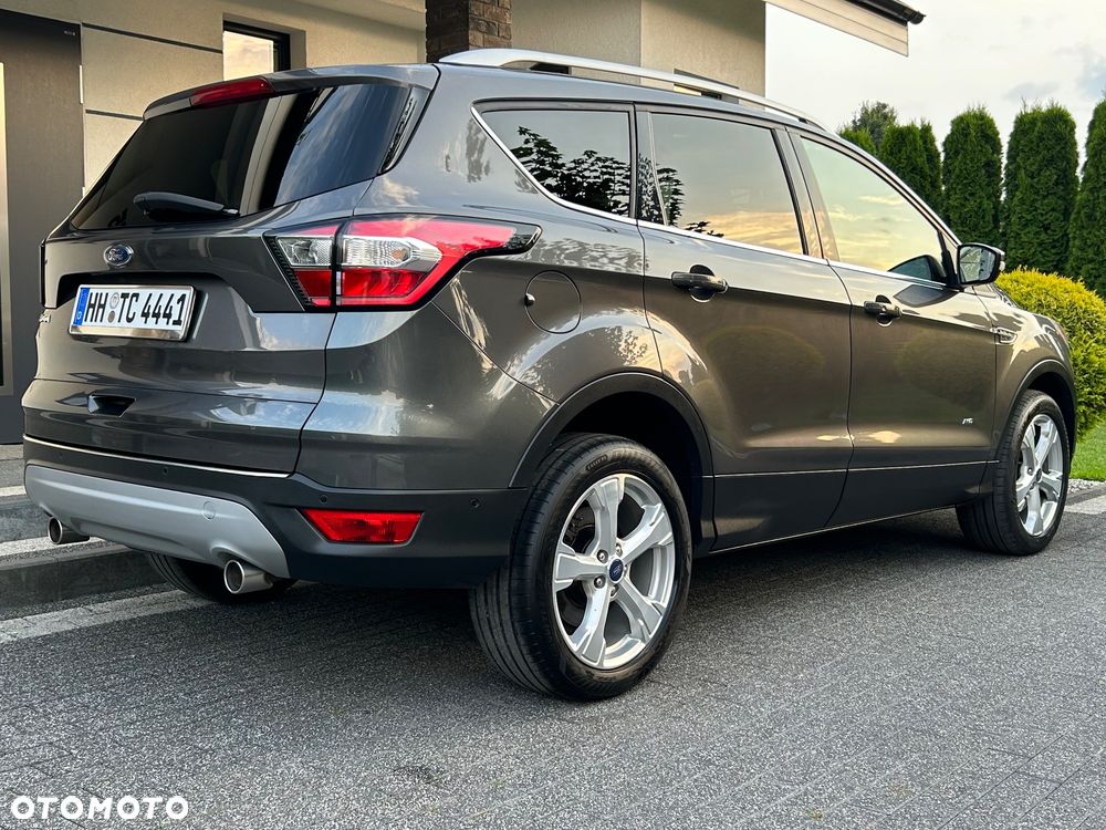 Ford Kuga 2.0 TDCi 4x4 Titanium - 4