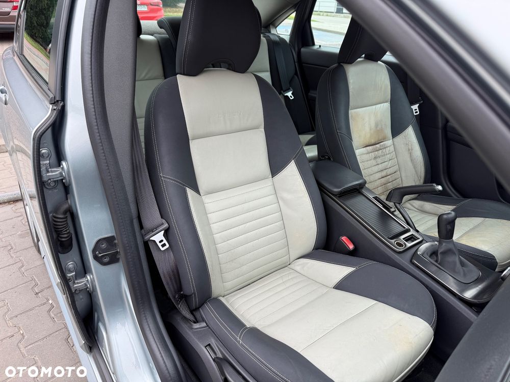 Volvo S40 2.0D R-Design Momentum - 12