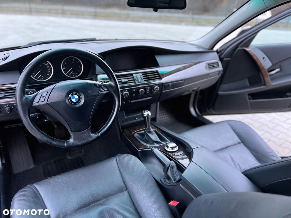 BMW Seria 5 525i - 20