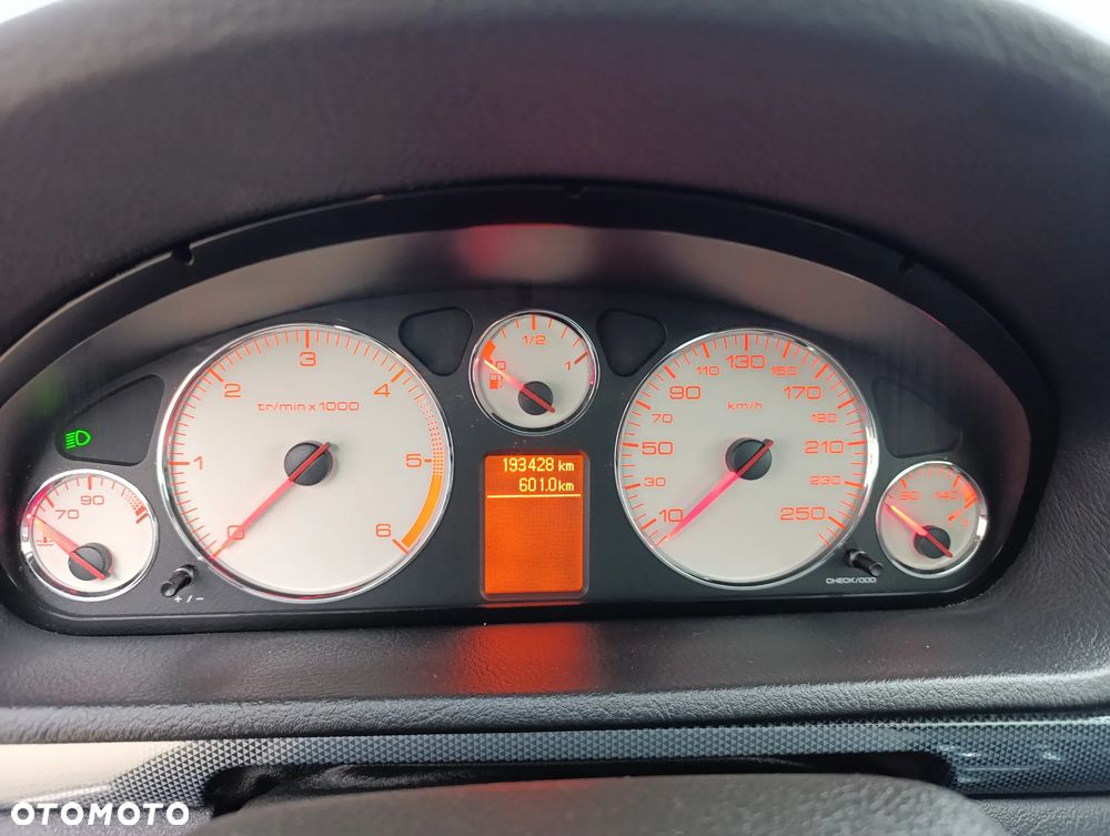 Peugeot 407 HDi 110 Business Line - 30