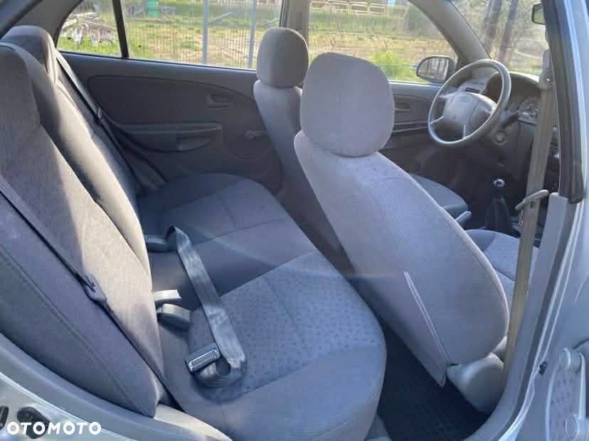 Kia Rio 1.3 RS - 4
