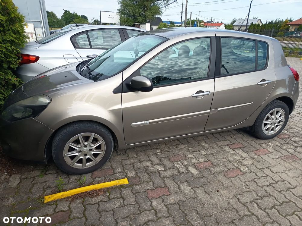Renault Clio 1.5 dCi 75 Expression - 1