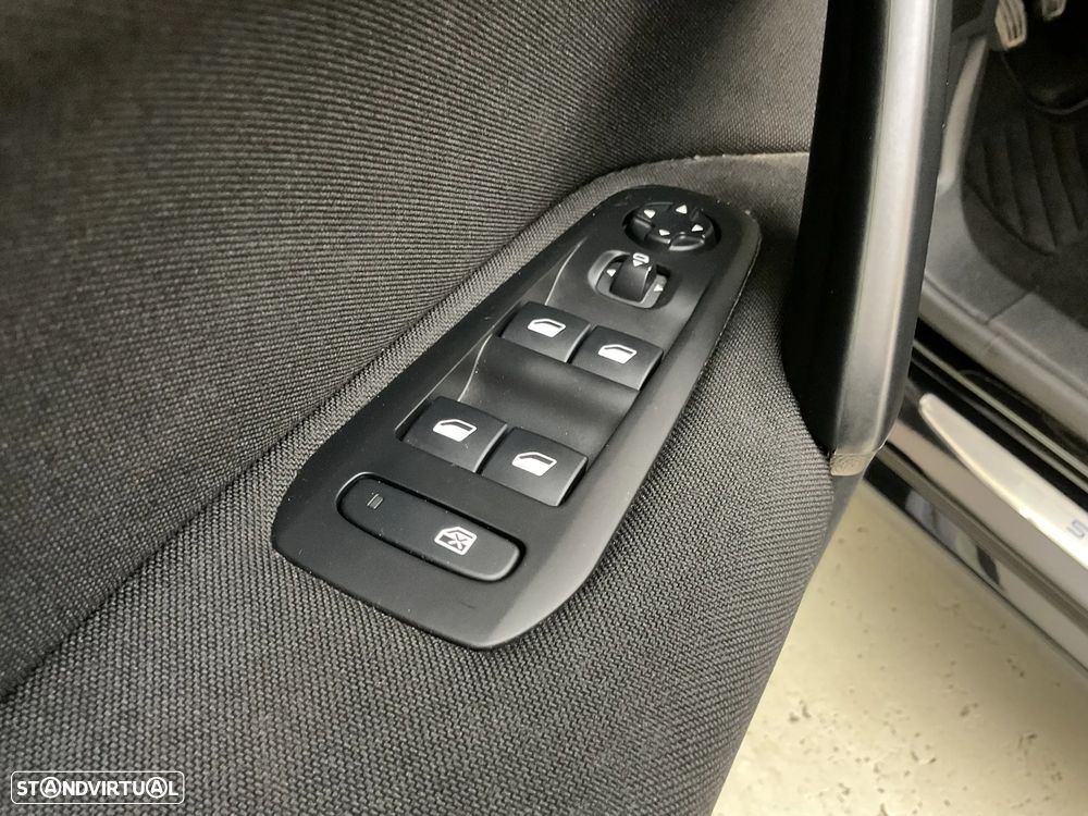 Peugeot 308 SW 1.5 BlueHDi Style - 21