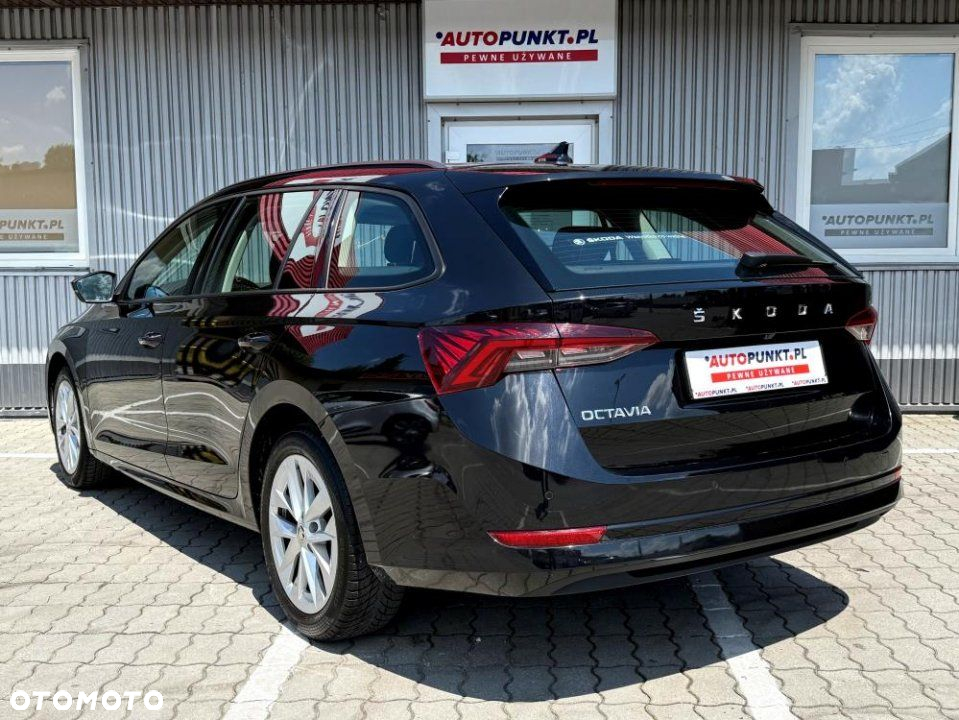 Skoda Octavia - 3