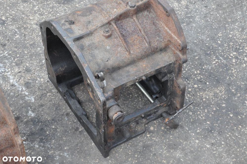 OBUDOWA SKRZYNI JOHN DEERE 6620 R85558 / R115139 - 3