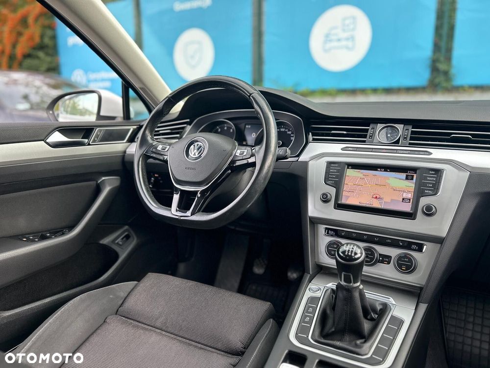 Volkswagen Passat 1.8 TSI BMT Comfortline - 18
