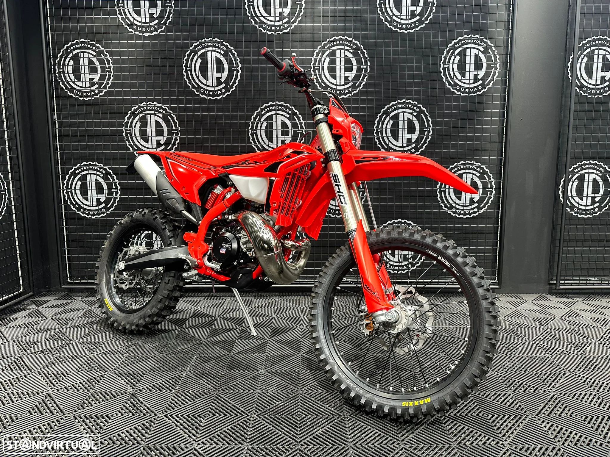 Beta RR X-PRO 2T 300 MY26 - 1