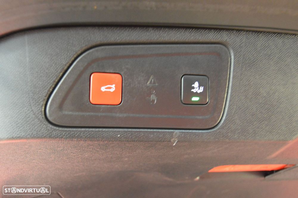 Citroën C5 Aircross 1.2 PureTech Shine EAT8 - 26