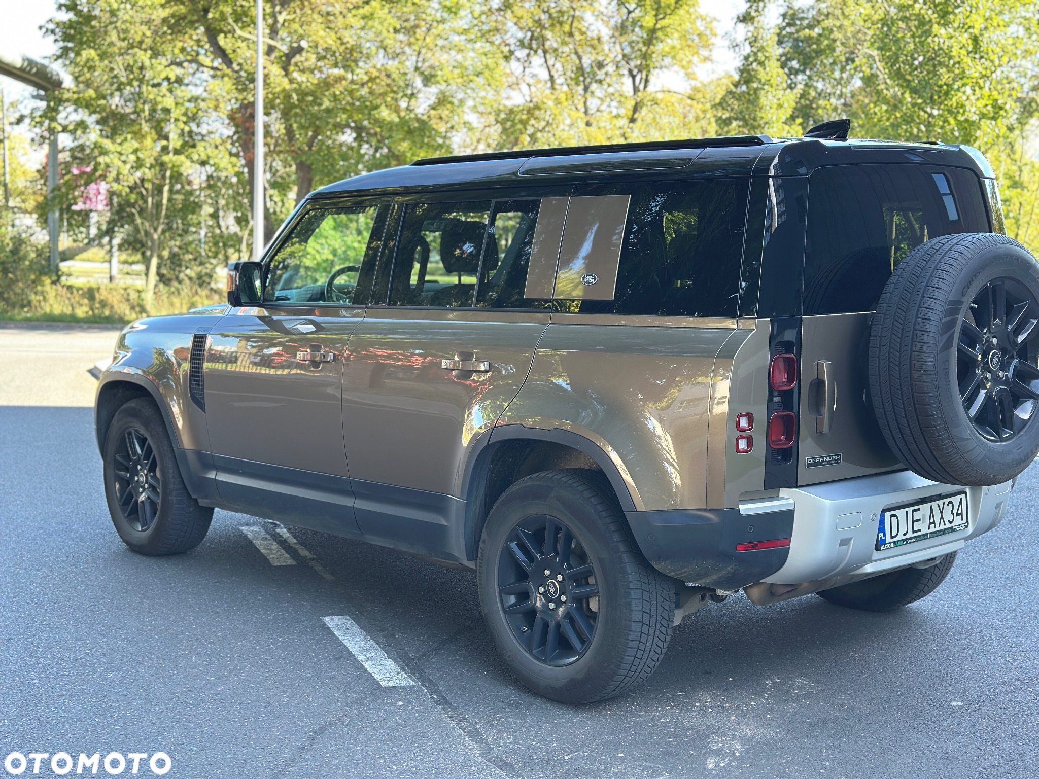 Land Rover Defender 110 3.0 P400 mHEV First Edition