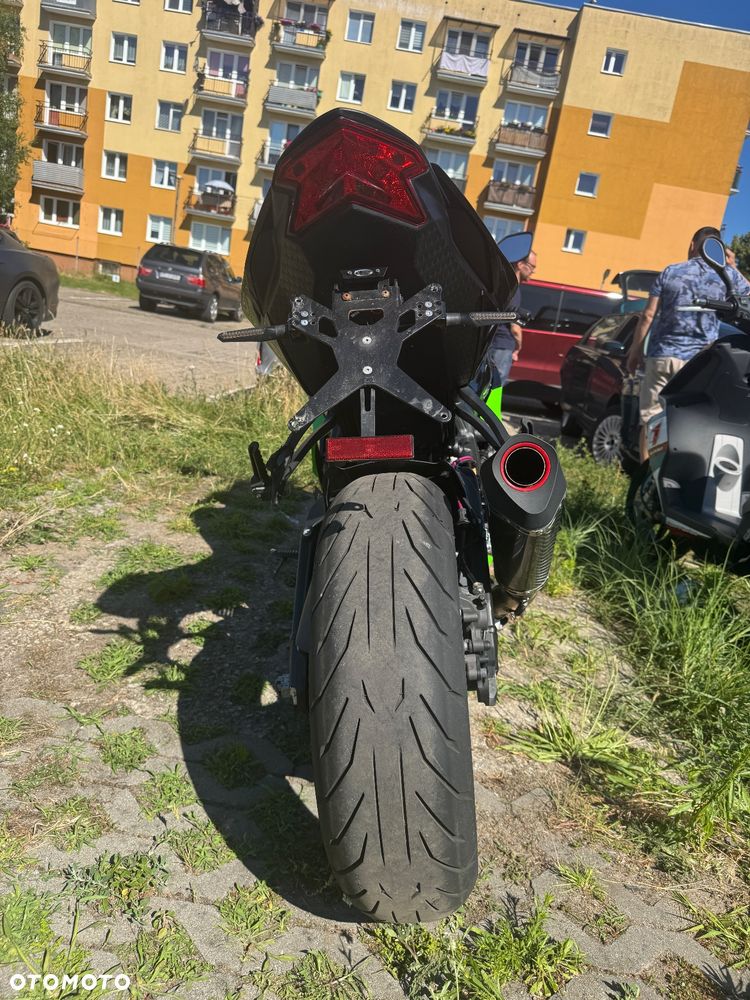 Kawasaki ZXR - 14