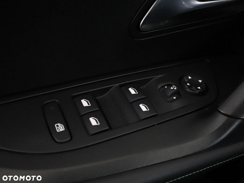 Peugeot 2008 1.5 BlueHDi Allure S&S EAT8 - 35