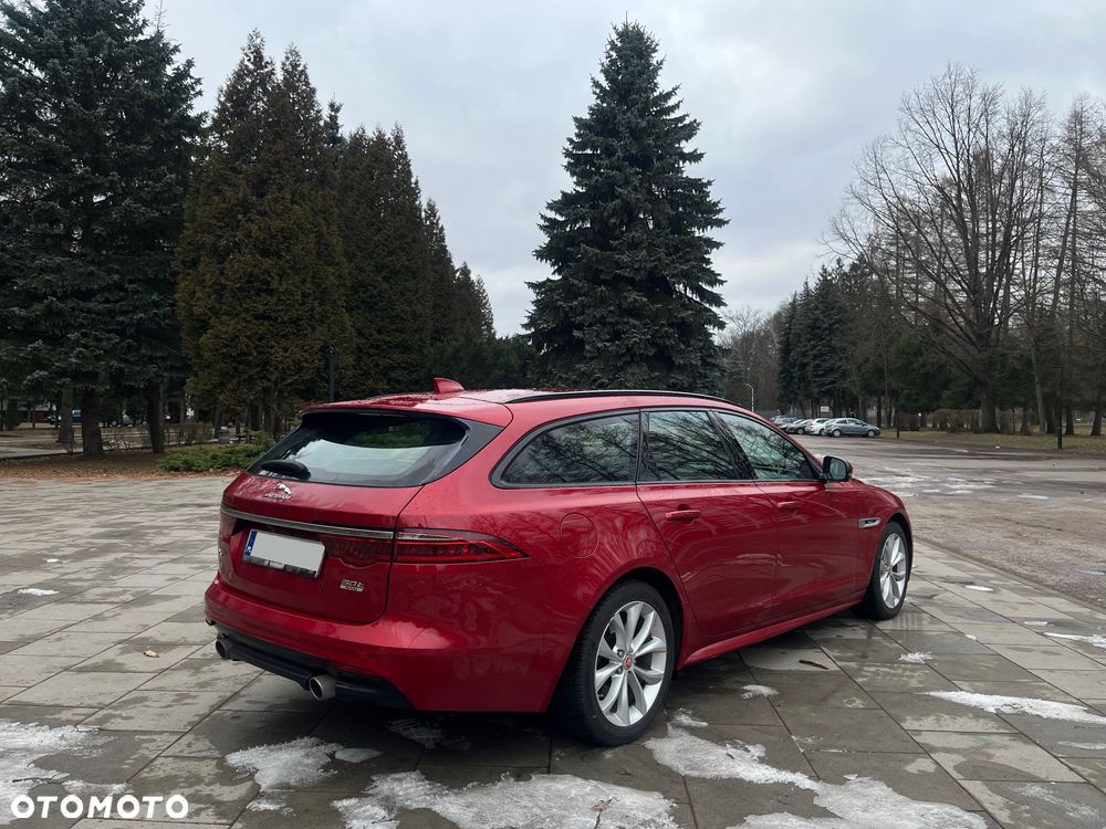 Jaguar XF 2.0 T AWD R-Sport - 4