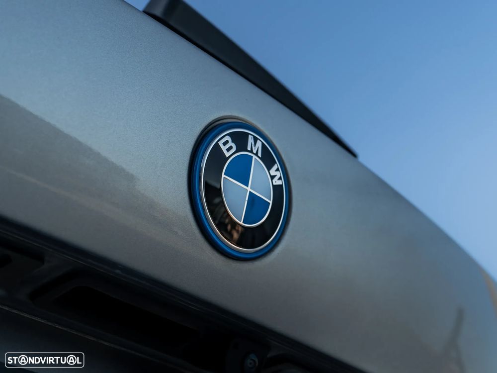 BMW i5 Touring eDrive40 - 47