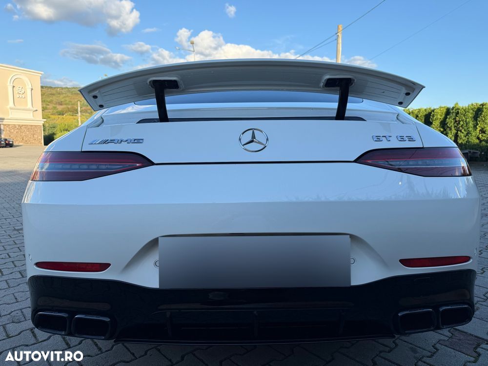 Mercedes-Benz AMG GT - 4