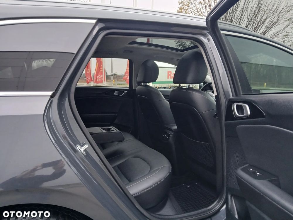 Kia Ceed 1.4 T-GDI OPF Platinum Edition - 13