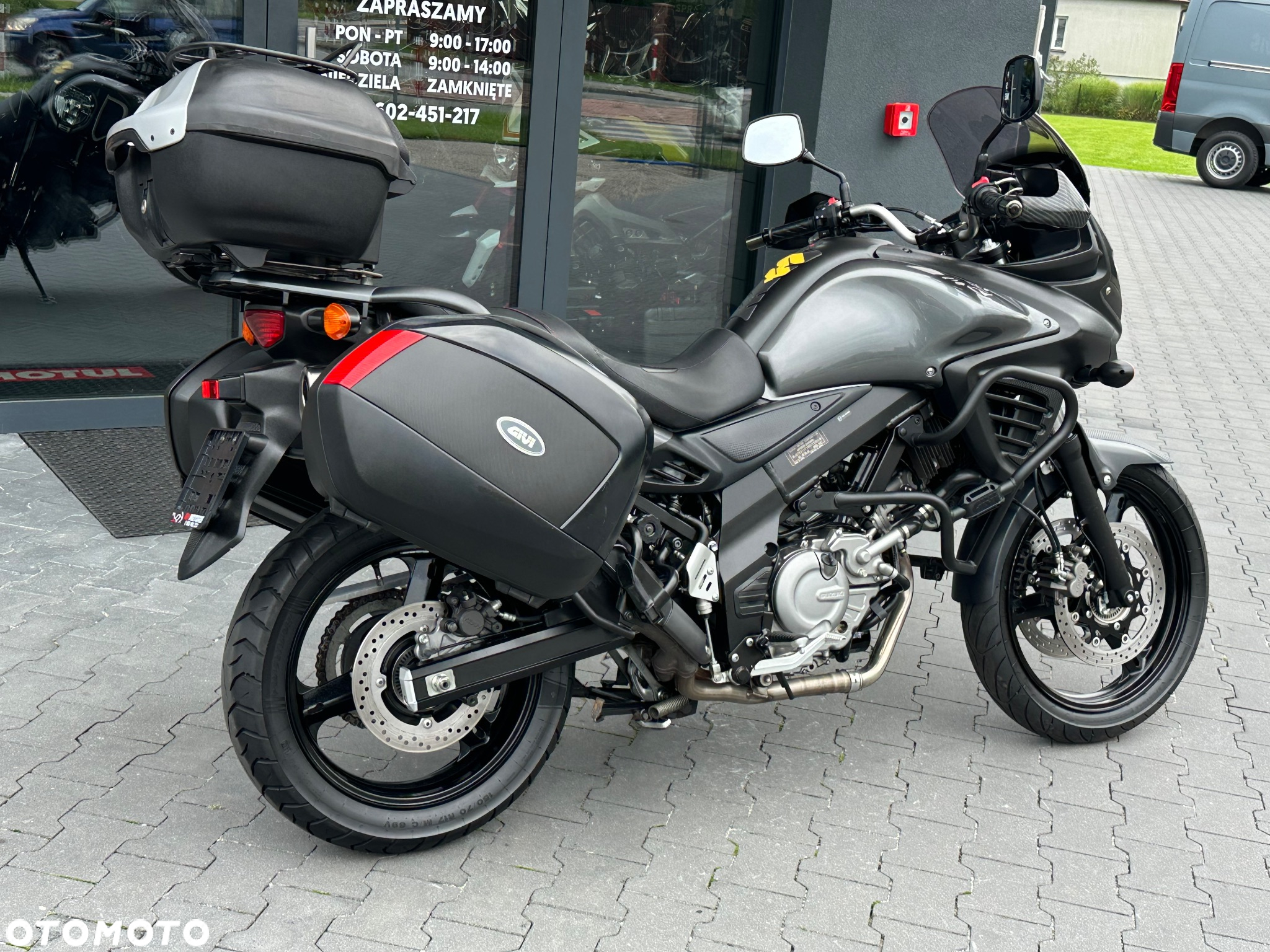 Suzuki V-STROM - 4