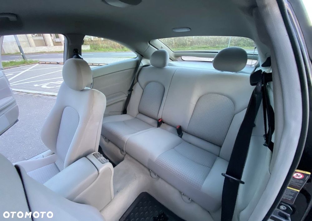 Mercedes-Benz Klasa C 180 T Kompressor Classic - 15